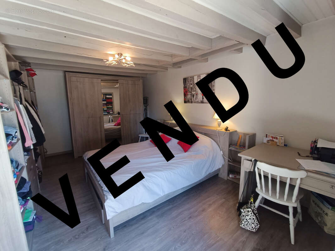 Maison à PRECY