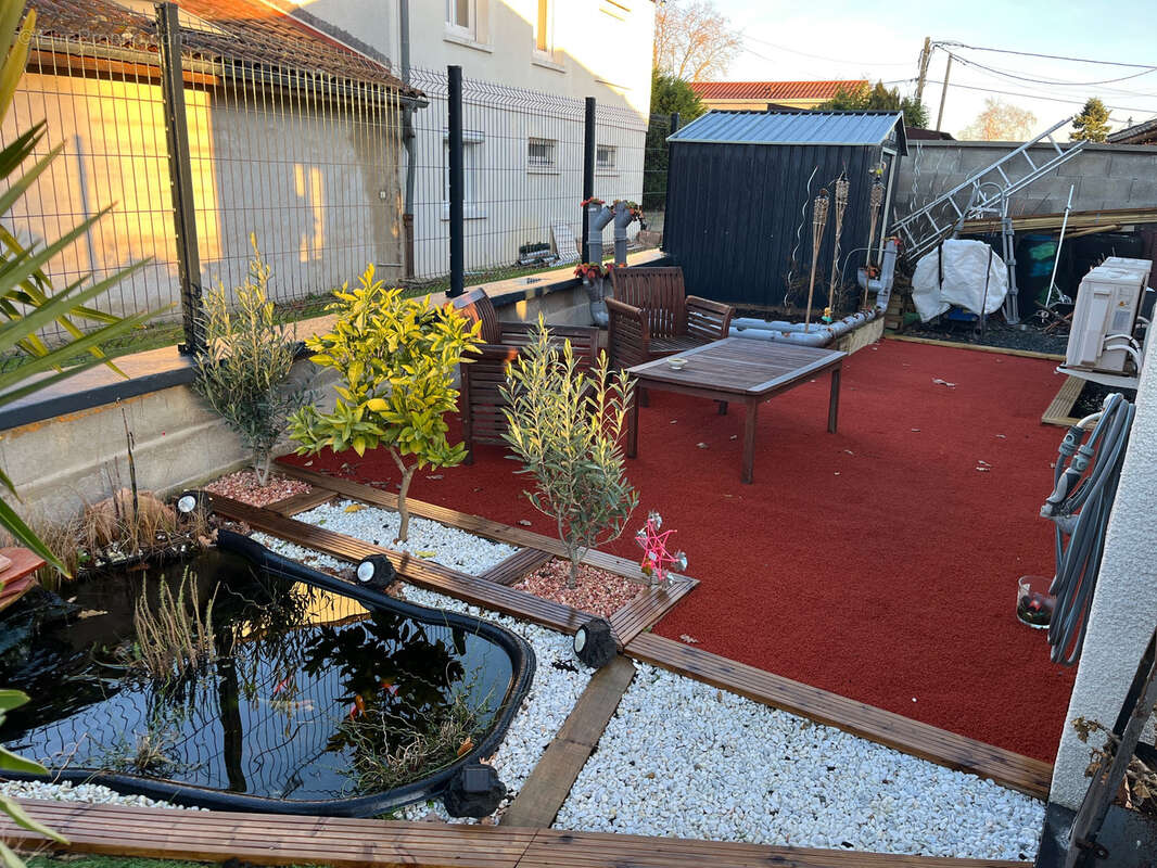 Maison à AMBERIEUX-EN-DOMBES