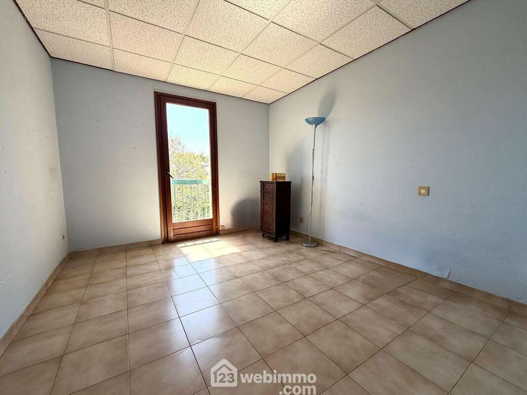 Deuxième chambre au dernier étage - Maison à BIGUGLIA