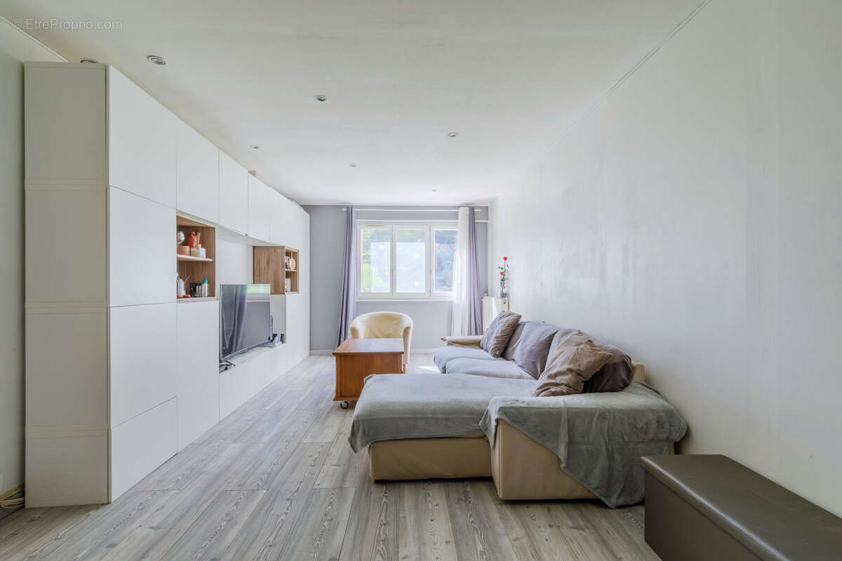 Appartement à SAINT-PRIEST