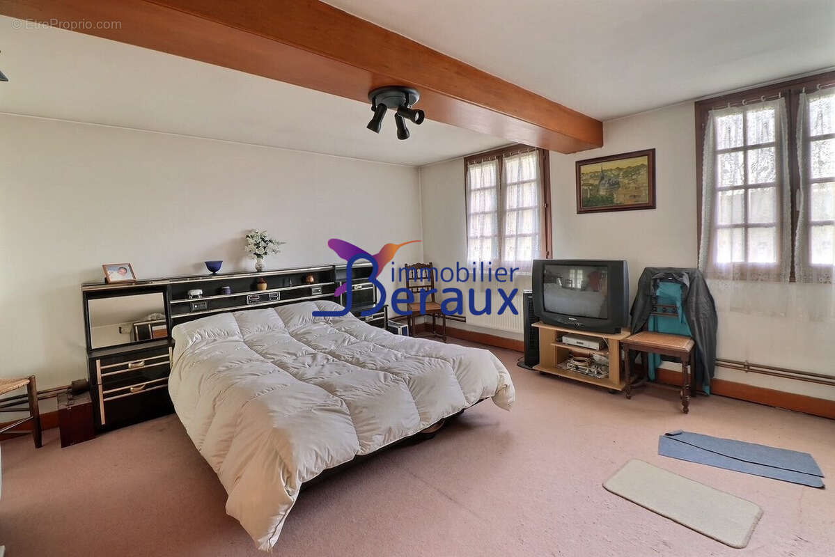 Maison à SAINT-JEAN-DU-CARDONNAY