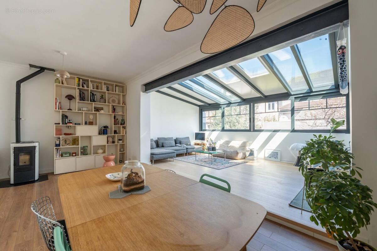 Maison à LA COURNEUVE