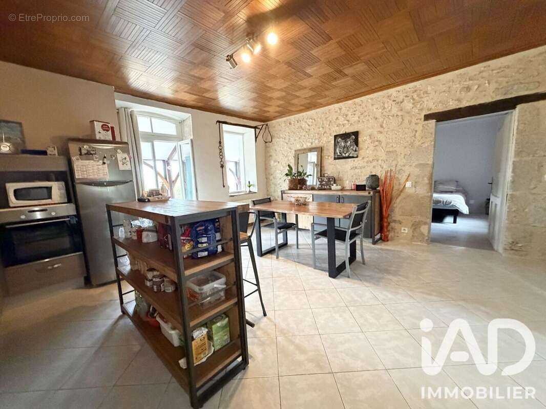Maison 158 m² à Grealou  - photo 5