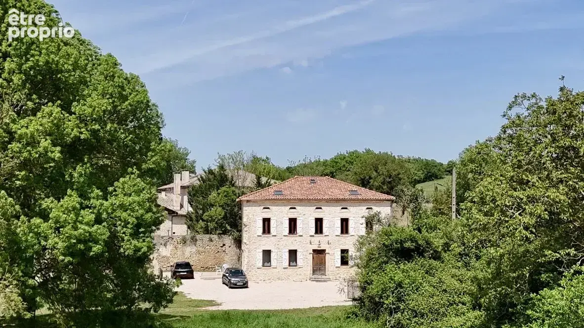 Maison à AURIGNAC
