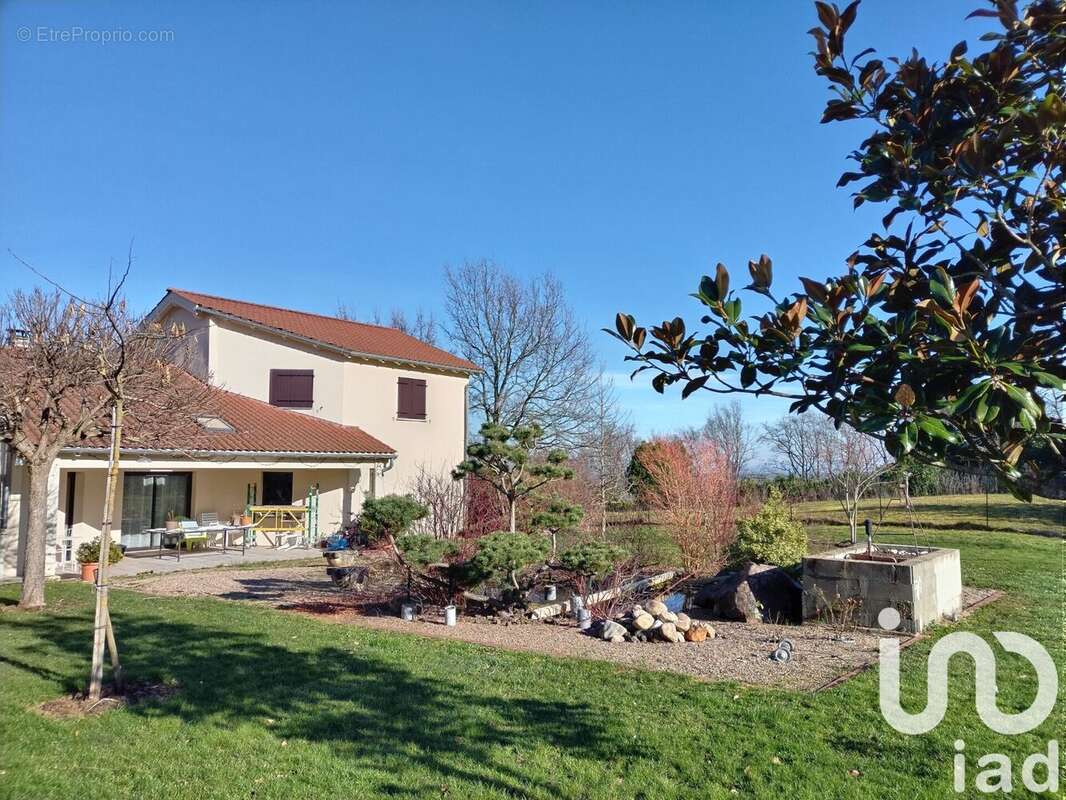 Photo 2 - Maison à LE CROZET