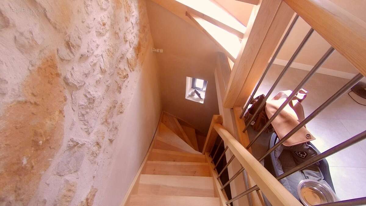Les Vignes – Au cœur des Gorges du Tarn Charmante maison en pierre entièrement rénovée avec terrasse et parking privé - photo 7