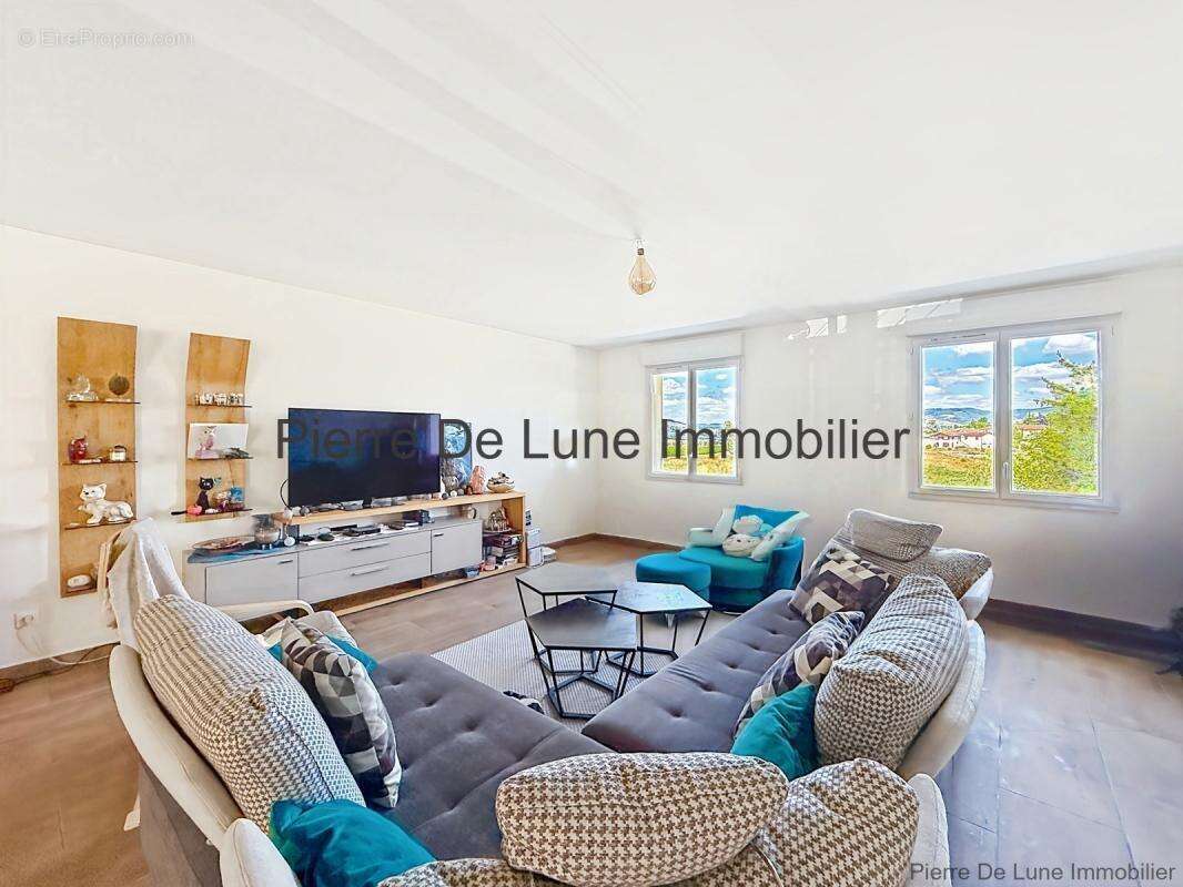 Maison 178 m² à Le Bois-D'oingt  - photo 7