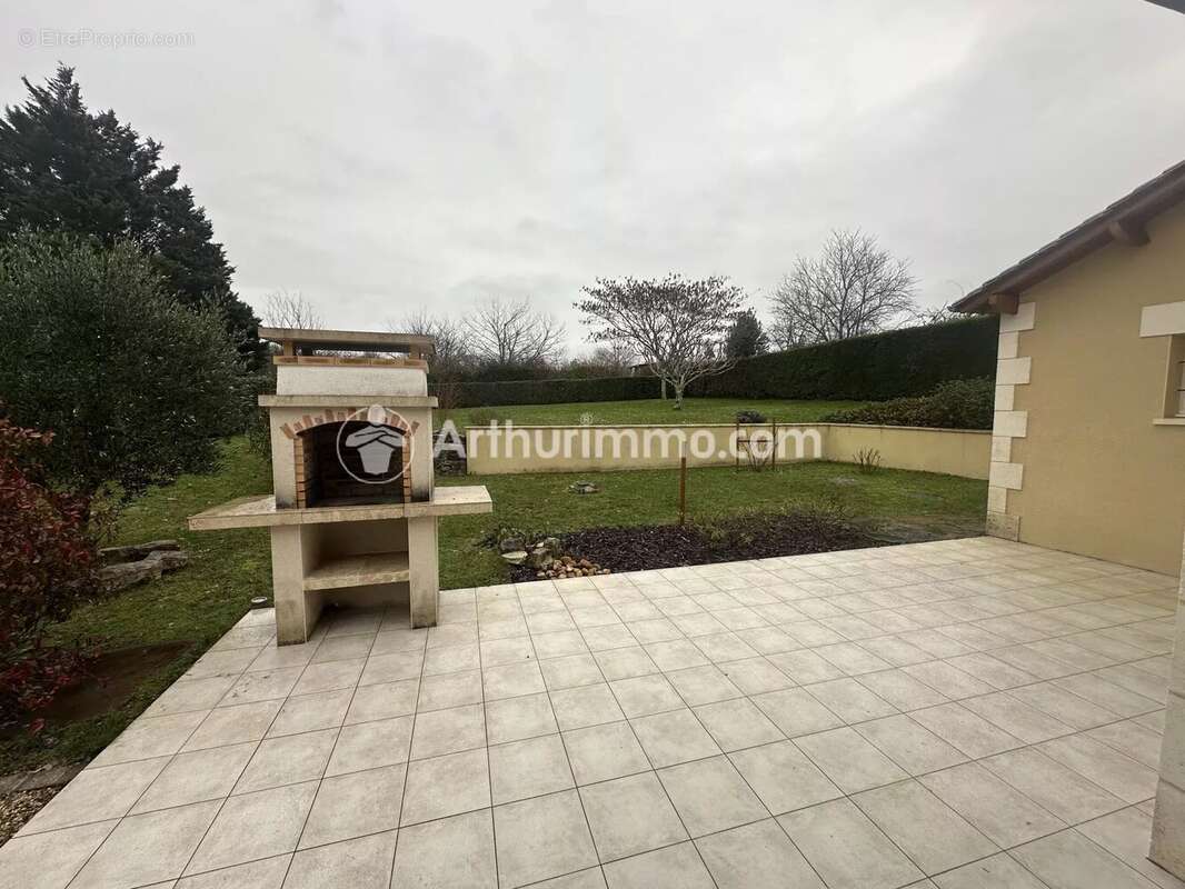 Maison à TOCANE-SAINT-APRE