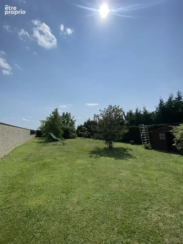Terrain à VARENNES-SUR-SEINE