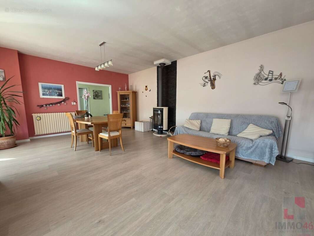 Maison à ANGLARS-JUILLAC