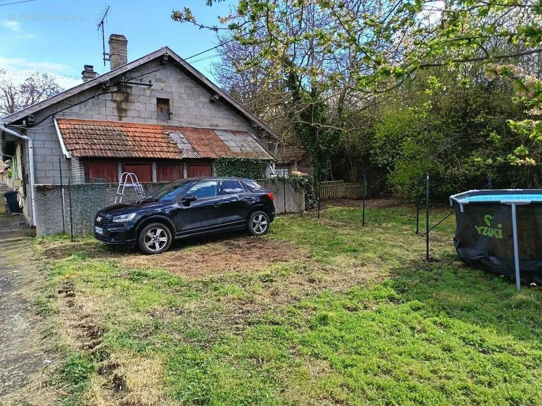 Maison à AUZAT-LA-COMBELLE