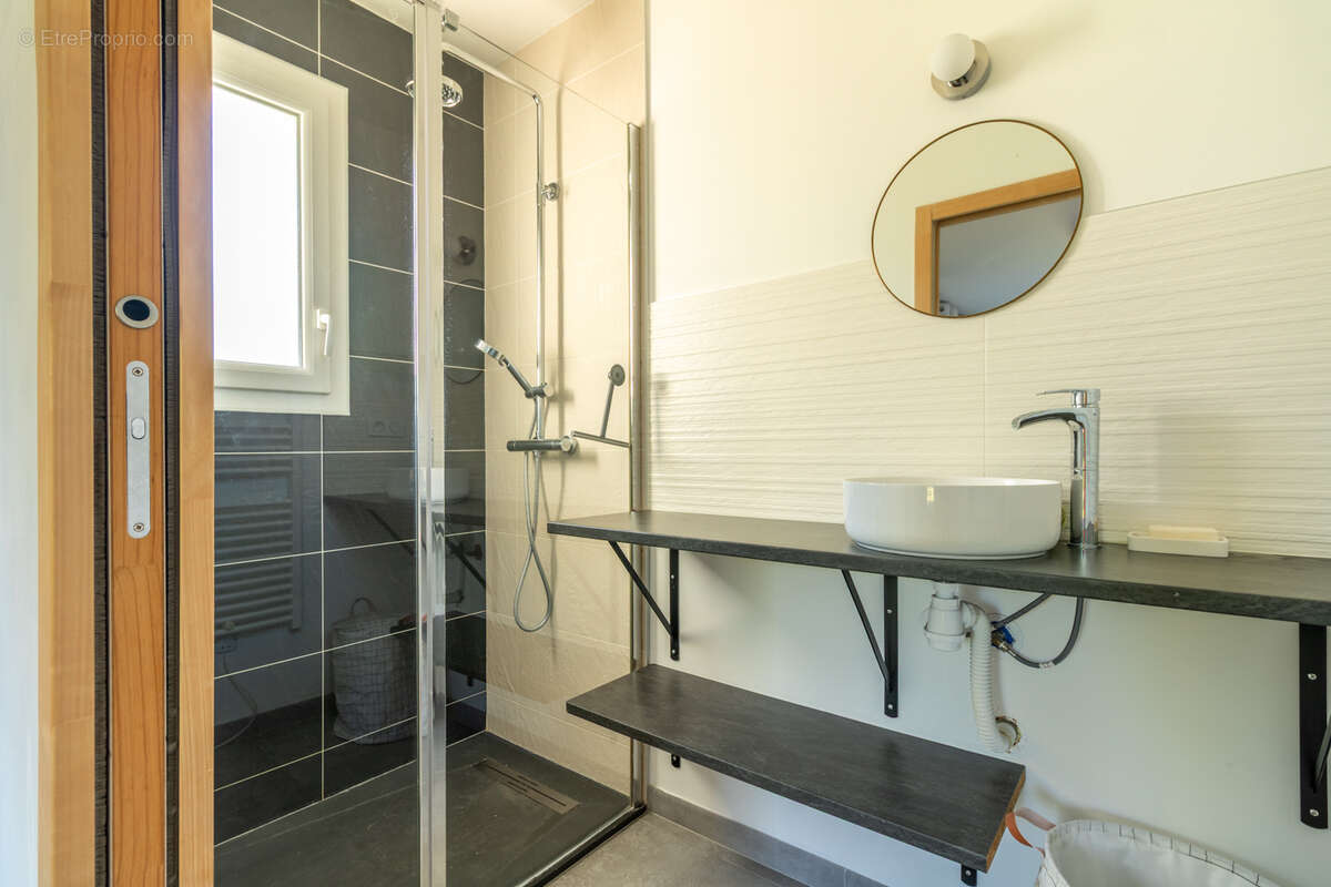 Maison à SAINT-SAVINIEN