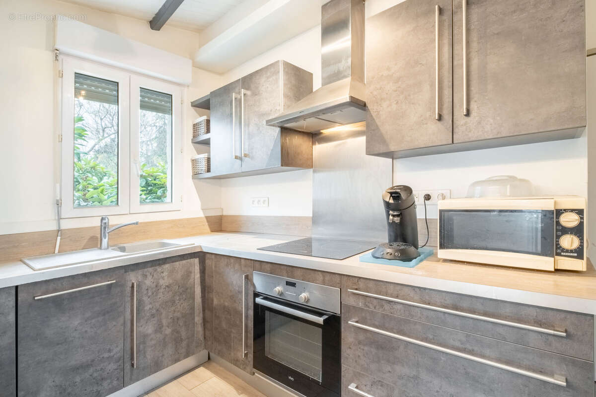 Maison à CABRIERES-D'AVIGNON