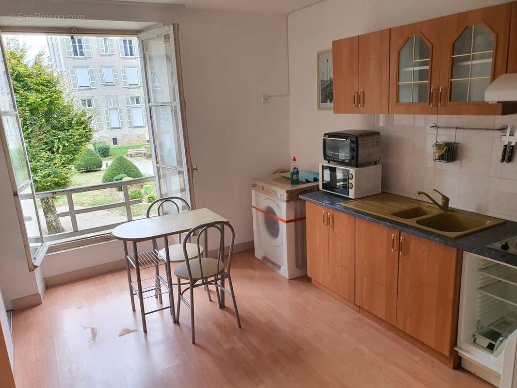 Dpt vosges (88), à vendre vittel - ensemble de 2 studios secteur parc thermal - photo 2