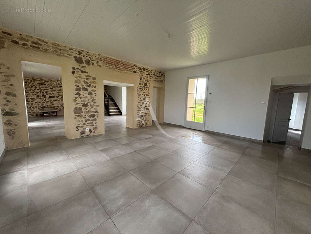 Maison à LE BERNARD