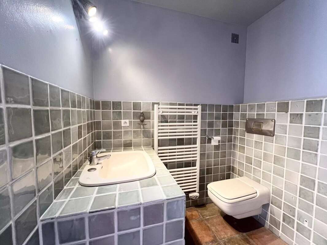 Appartement à COGOLIN