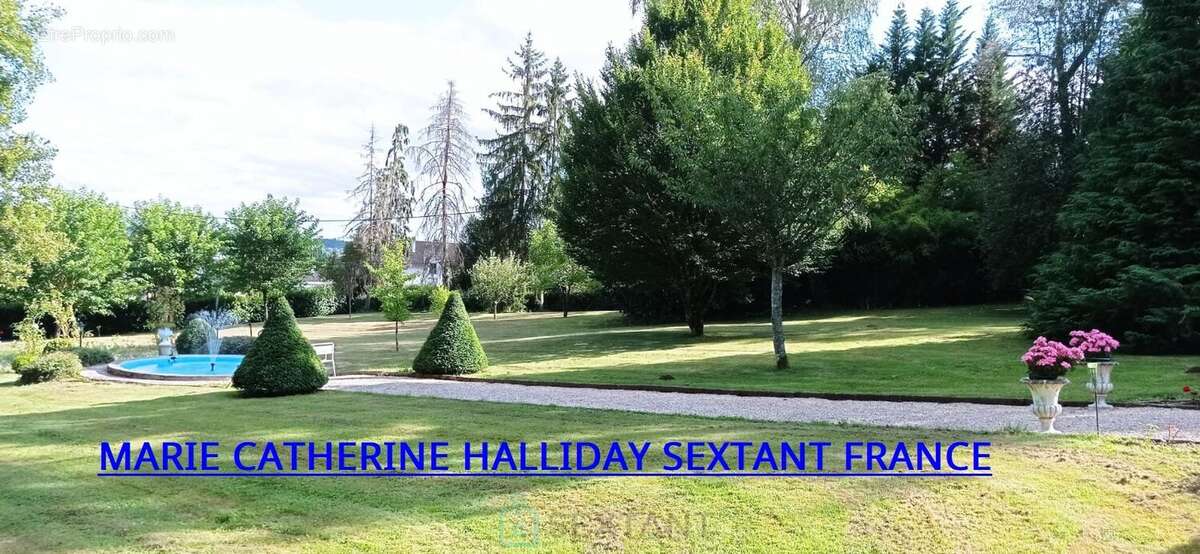 Niche en hauteur magnifique chateau sur 7700 m2 avec sa source - photo 4