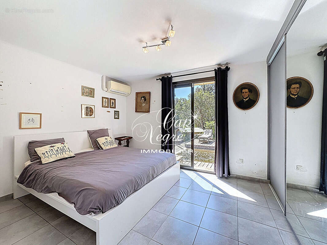 Maison à BORMES-LES-MIMOSAS