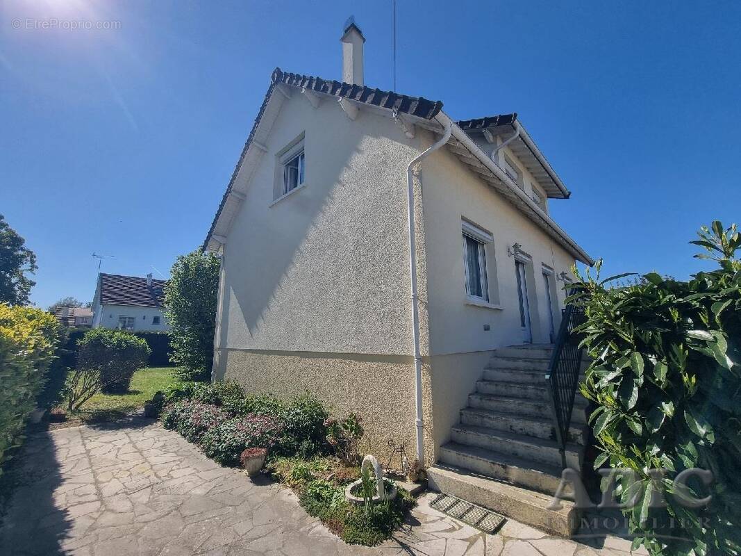 Maison à SAINT-MARD