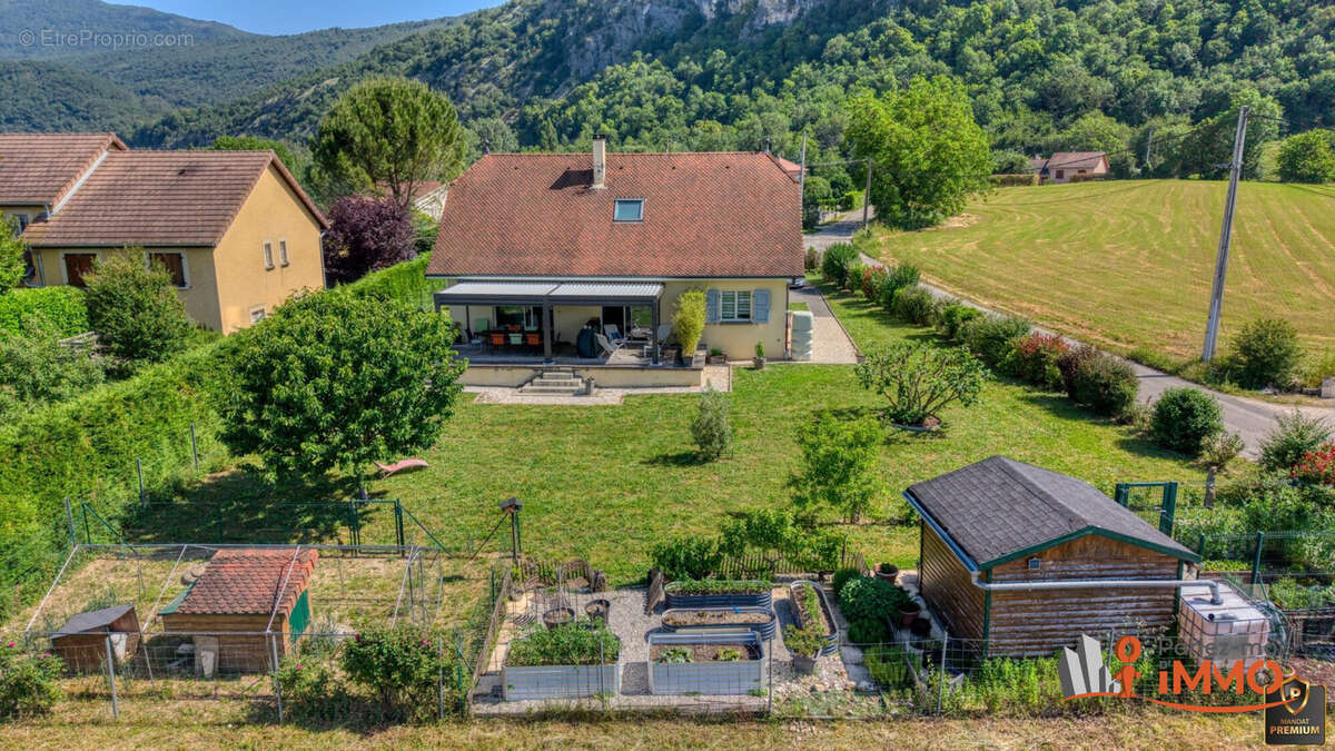 Maison à SAINT-BENOIT
