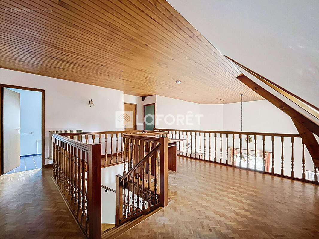 Maison à MALESTROIT