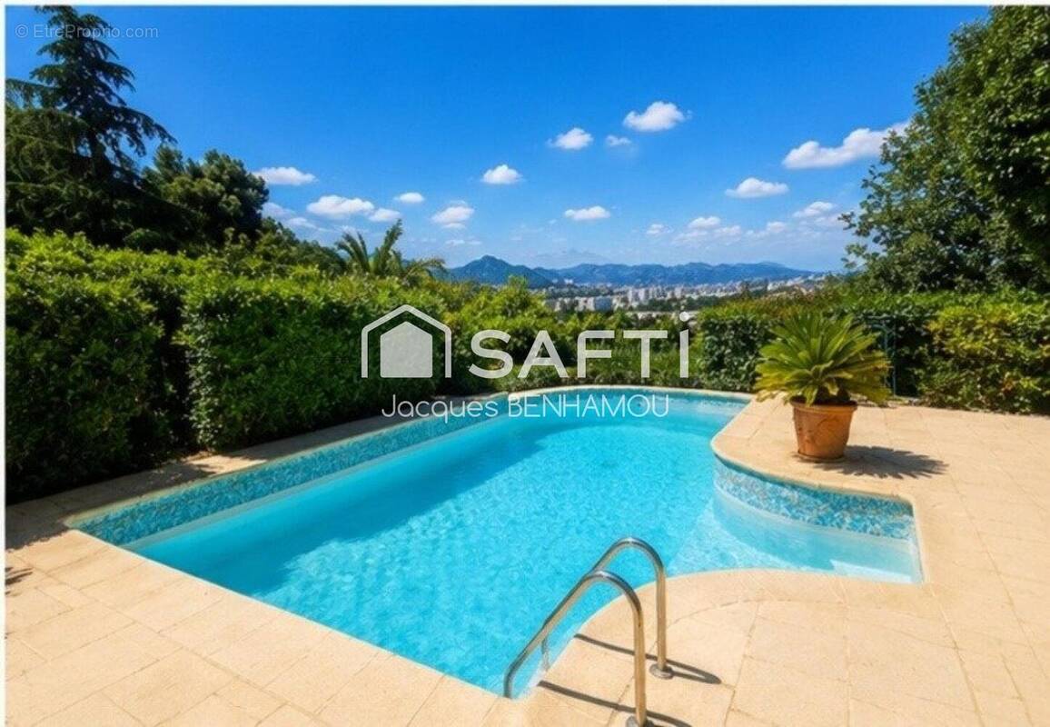 Photo 1 - Maison à MARSEILLE-12E