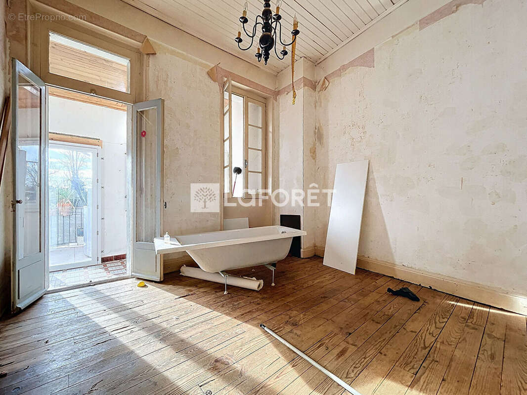 Maison à VILLEMUR-SUR-TARN