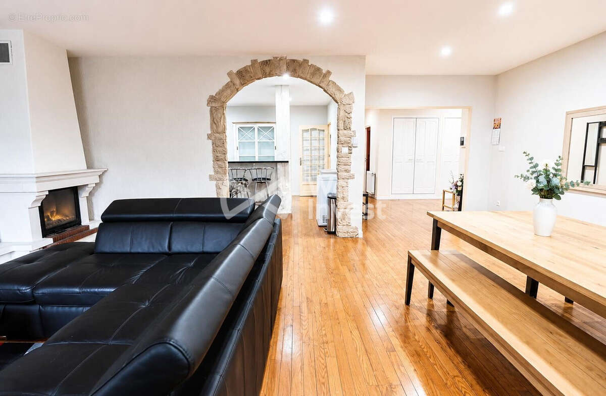 Maison 123 m² à Murville  - photo 2
