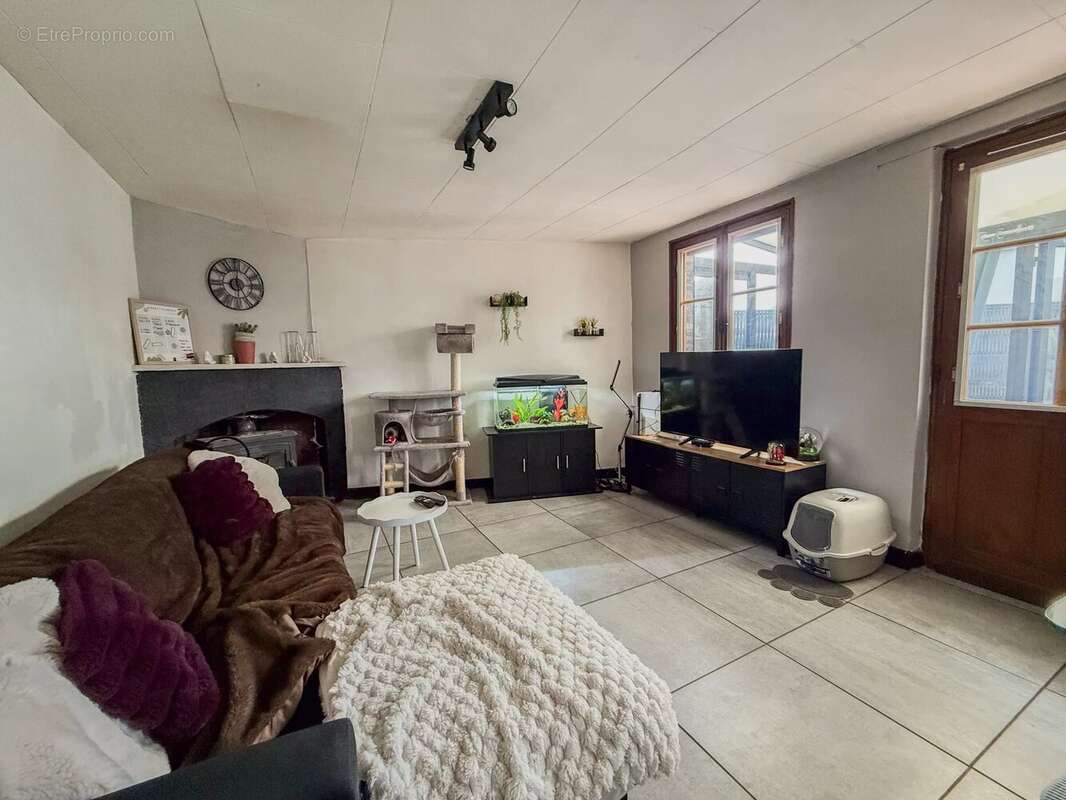 Maison à BEAUMONT-LE-ROGER