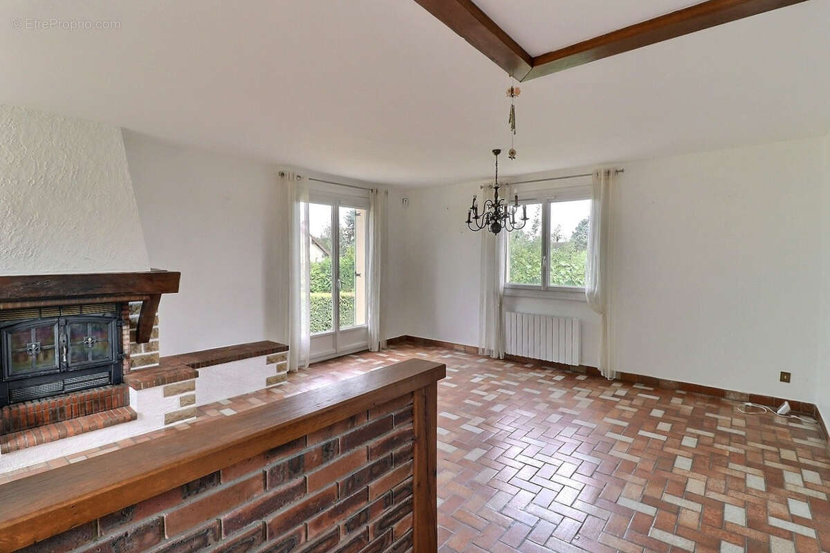 MELLECEY, côte chalonnaise, maison sur sous-sol avec terrain - photo 11