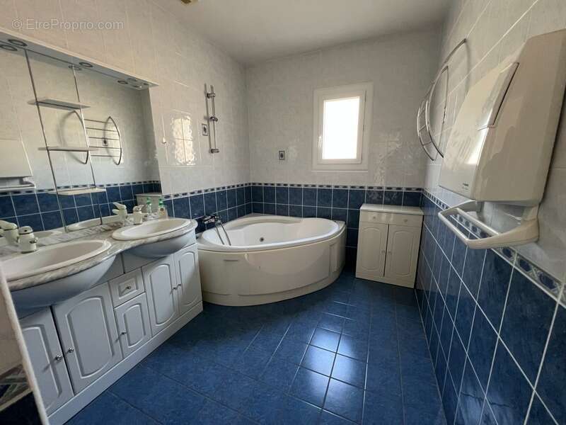 Maison à CHAUFFAILLES