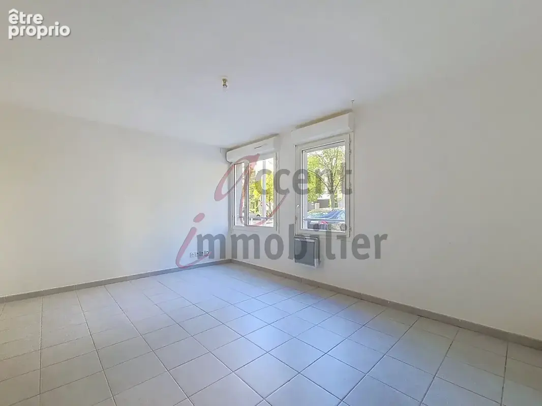 Avignon : Studio de plain-pied avec parking en résidence sécurisée - photo 5