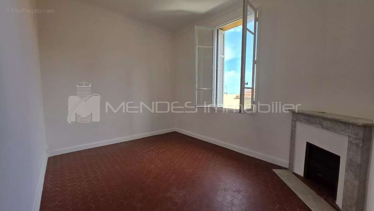 Appartement à BEAUSOLEIL