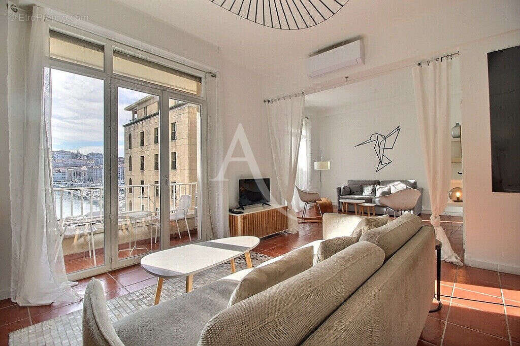 Appartement à MARSEILLE-2E