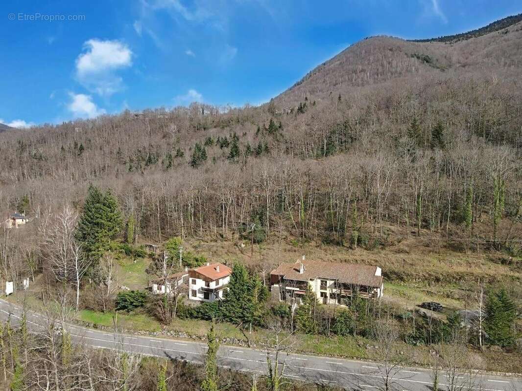 Photo 3 - Commerce à AX-LES-THERMES