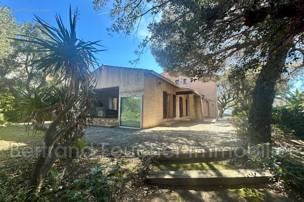 Maison à CAVALAIRE-SUR-MER