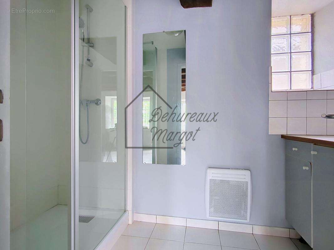 Appartement à SAINT-CYR-SUR-LOIRE