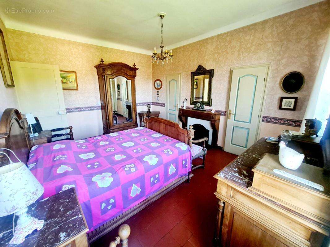 Maison à LES SALLES-DU-GARDON