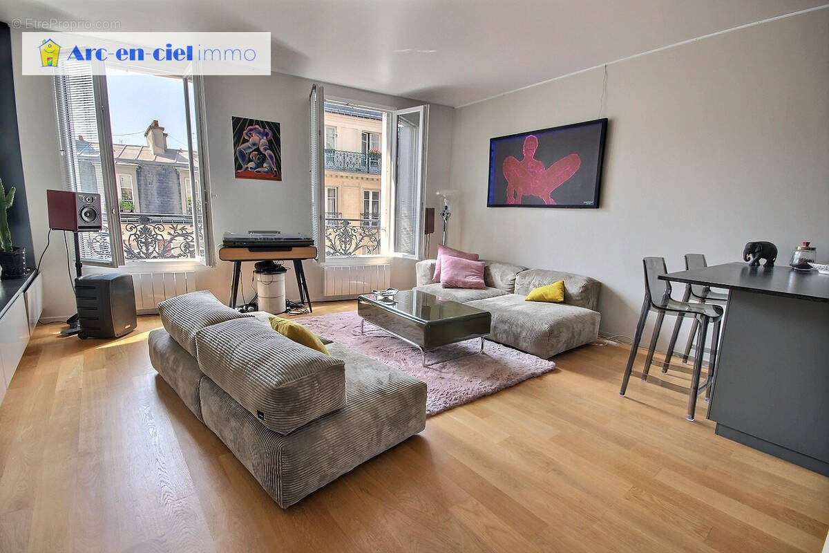 Appartement à PARIS-4E