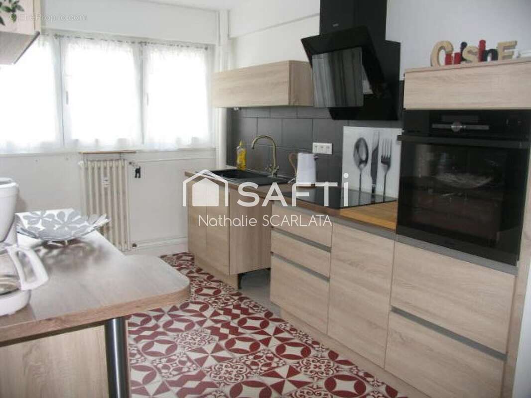 Appartement 72 m² à Sedan  - photo 2