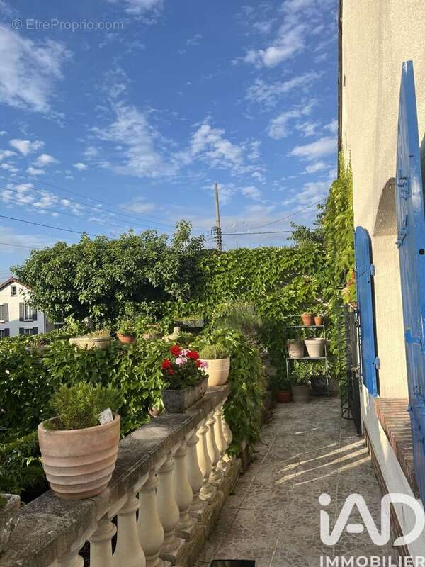 Photo 2 - Maison à LIMEIL-BREVANNES