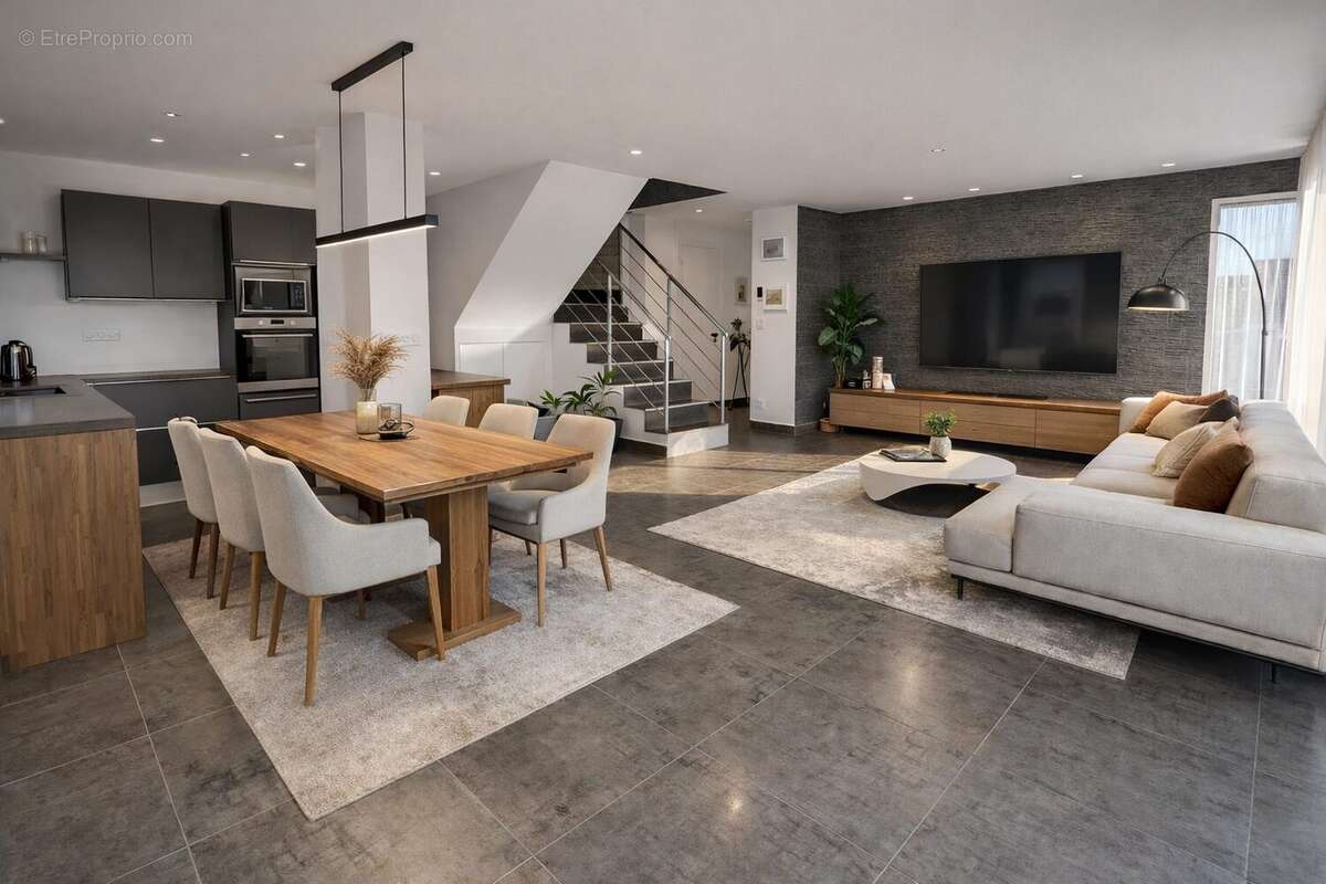 Maison à LA ROCHE-BLANCHE