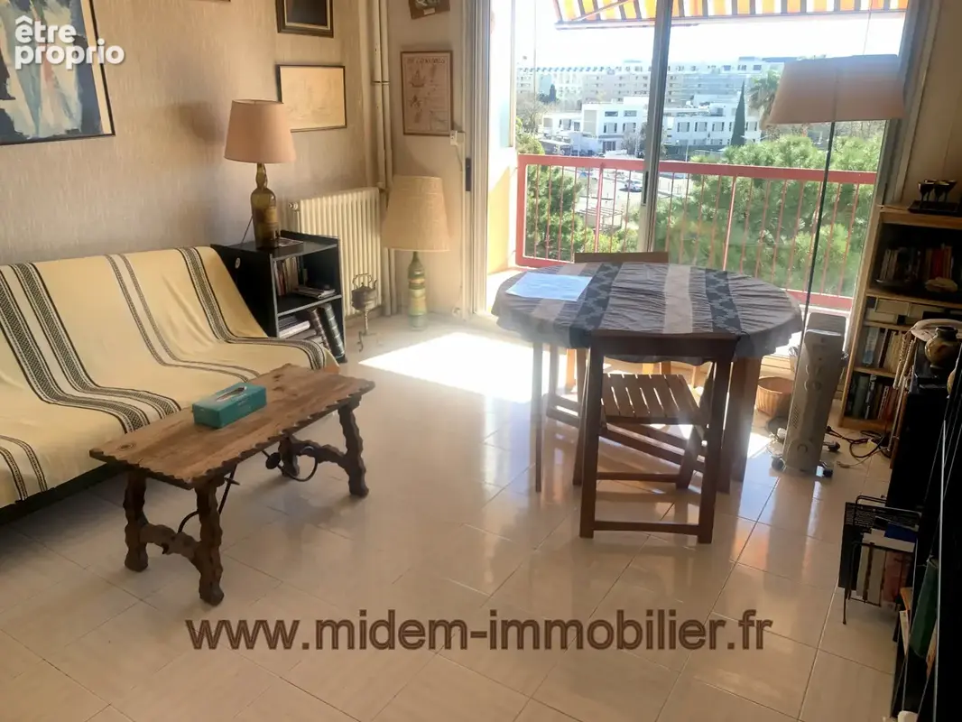 Nice Ouest Grand Arénas 3 pièces de 66 m2 + terrasse 9 m2 Sud-Est vue dégagée à 154000 euros - photo 3