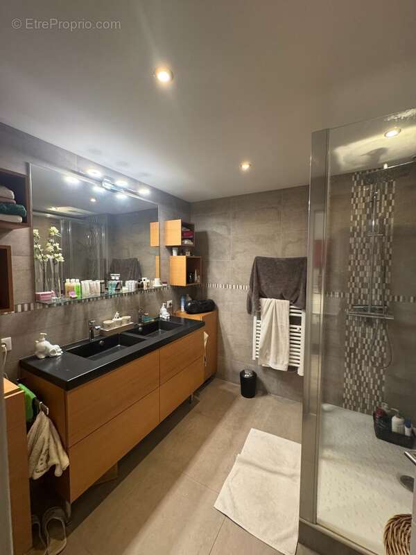 Appartement 165 m² à Bourg-En-Bresse  - photo 8