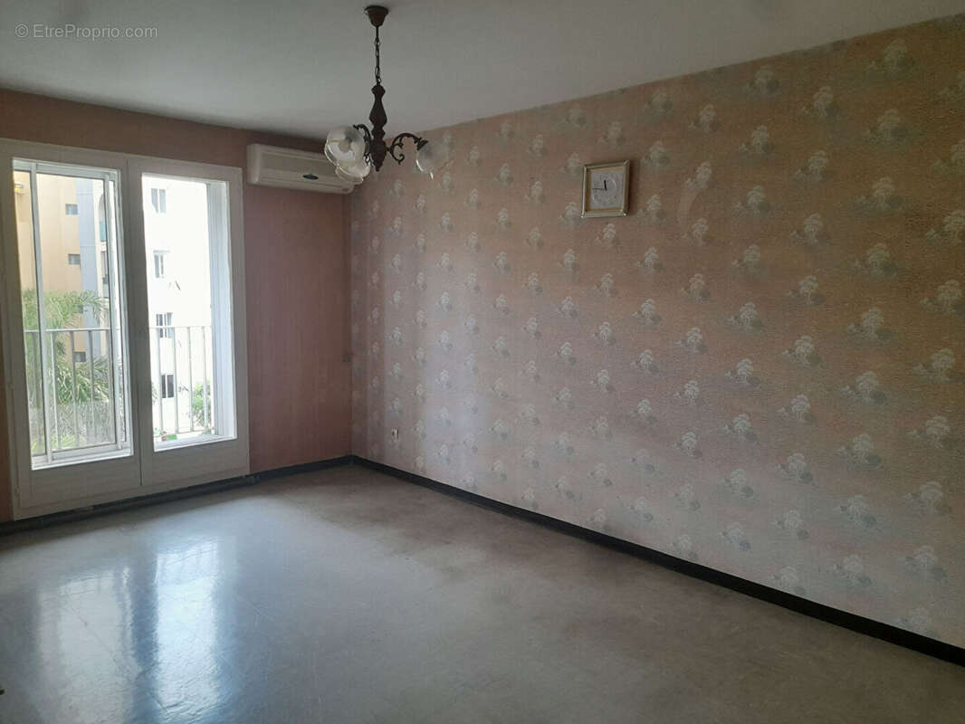 Appartement à SAINT-DENIS