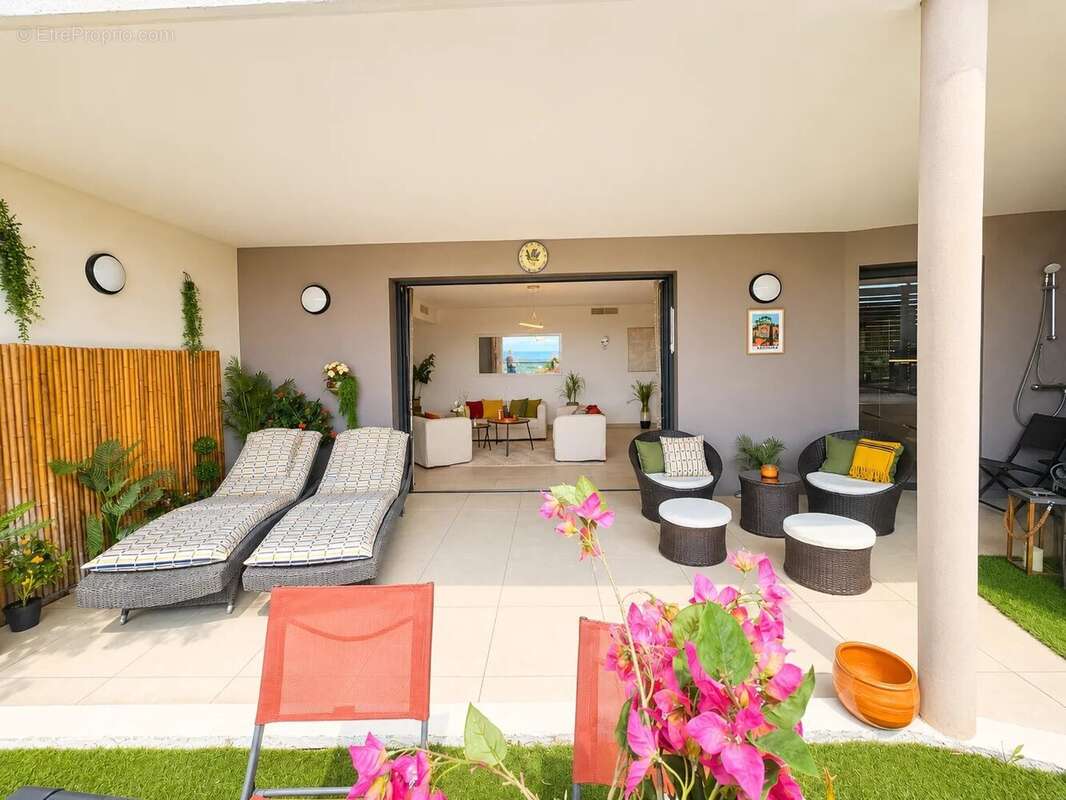 Appartement à HYERES