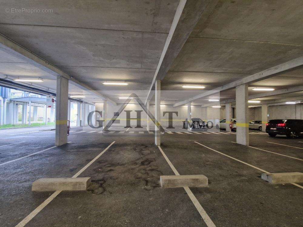 A vendre 593 m²  entrepot bureaux a tremblay en france - photo 6