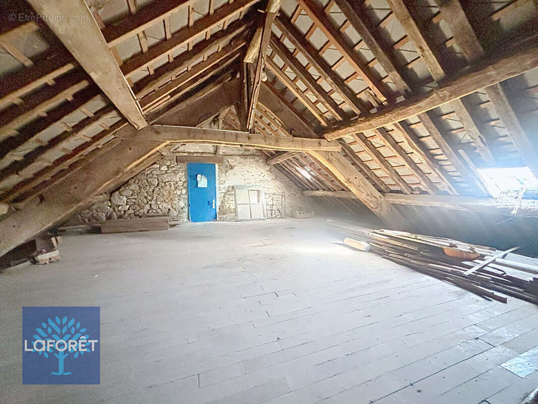 Maison à SAINT-MARC-LE-BLANC