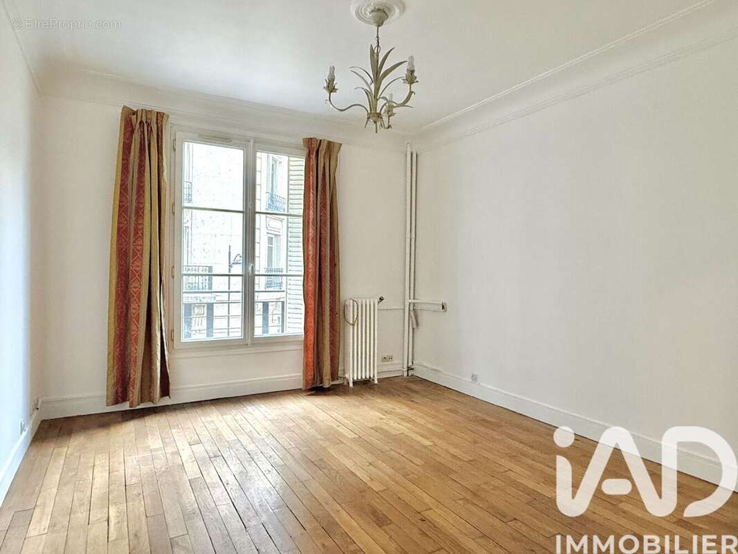 Photo 3 - Appartement à PARIS-16E