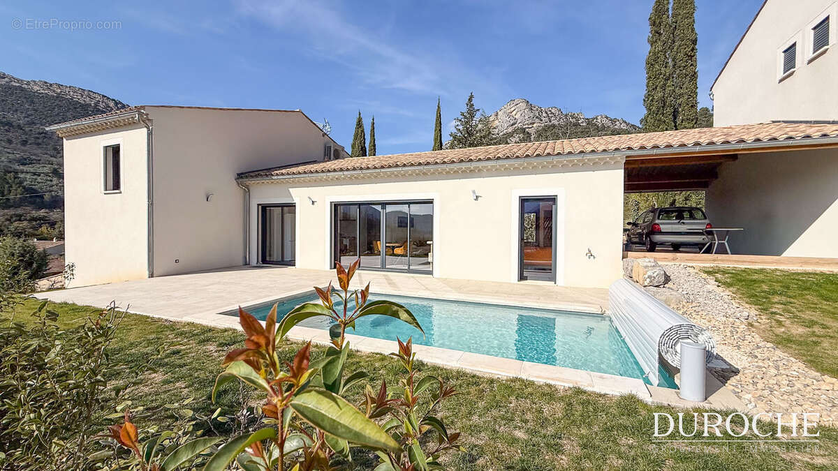 Maison à BUIS-LES-BARONNIES